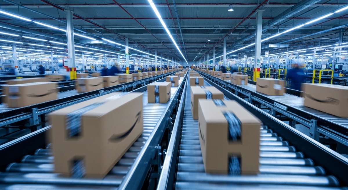 自動化されているAmazonno物流倉庫