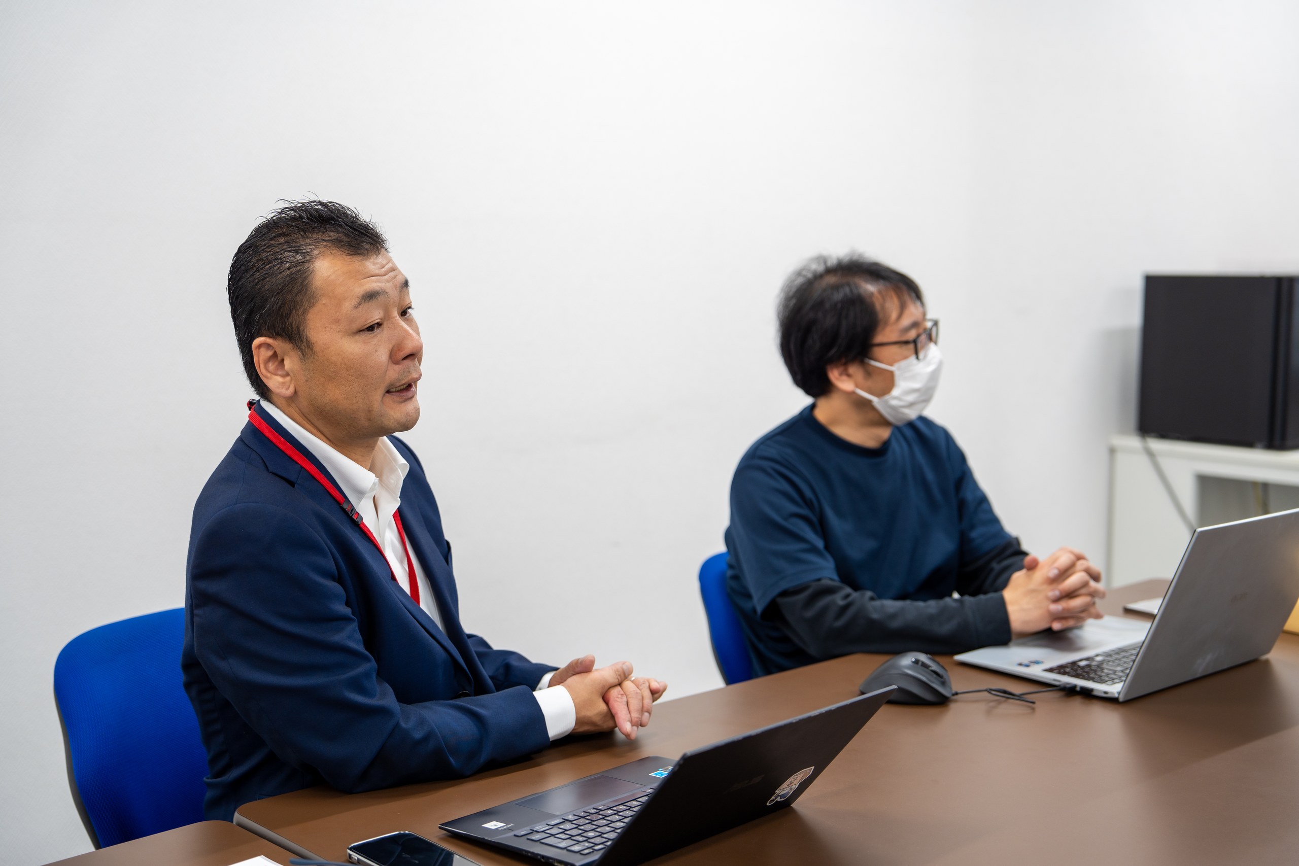fineplus_06 インタビューに答える株式会社ファインプラスの横田様と吉田様