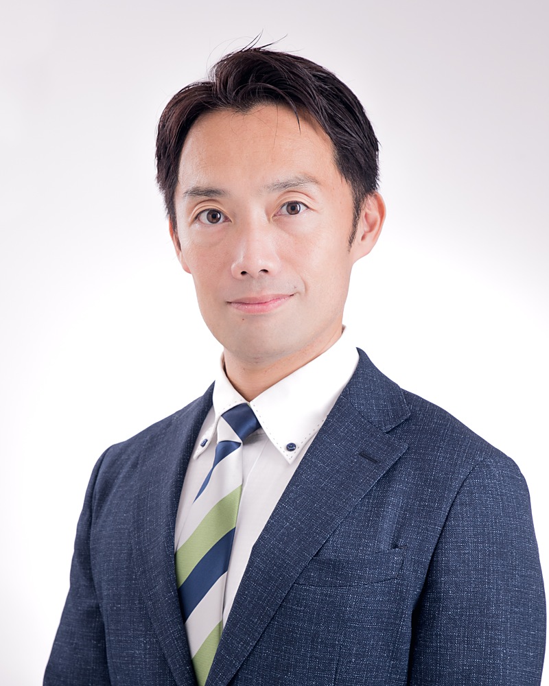 東條 康博